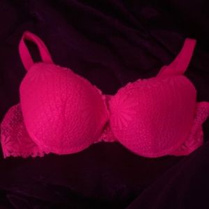 Brand new never worn juicy couture push up bra.